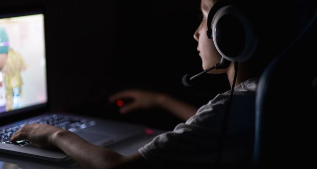 How to protect your kids when they play online video games -  ReputationDefender